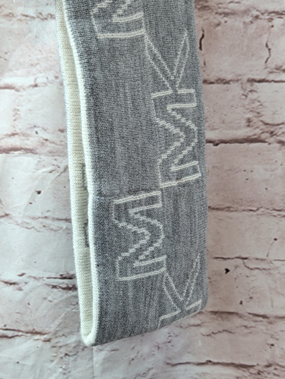 Michael Kors Gray and White Knit Logo Headband New Nwt - Picture 3 of 5